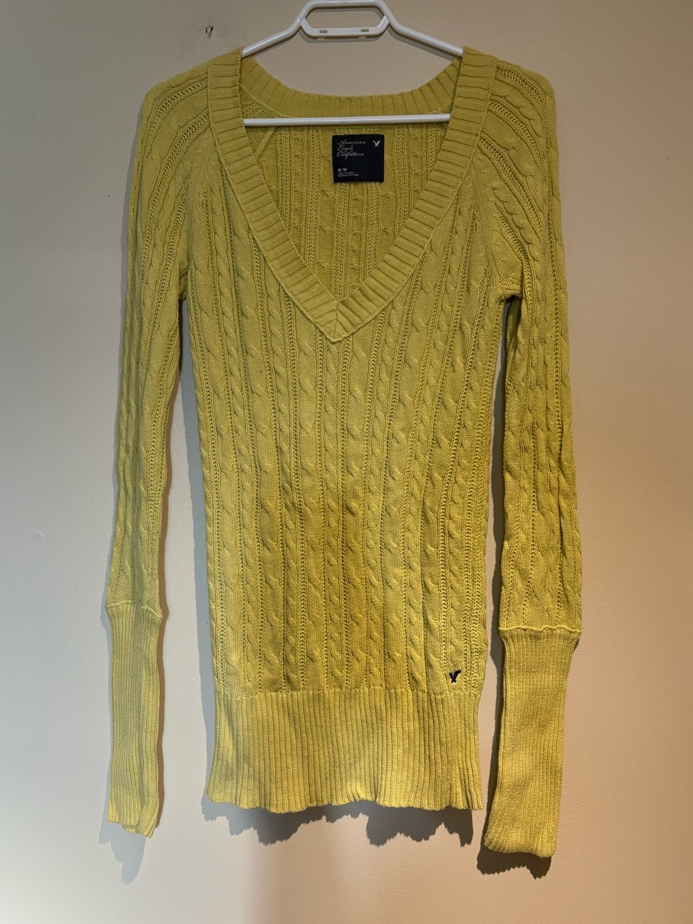 Y2K American Eagle Outfitters Cable-Knit V-Neck Sweater Sz Medium Yellow Cotton